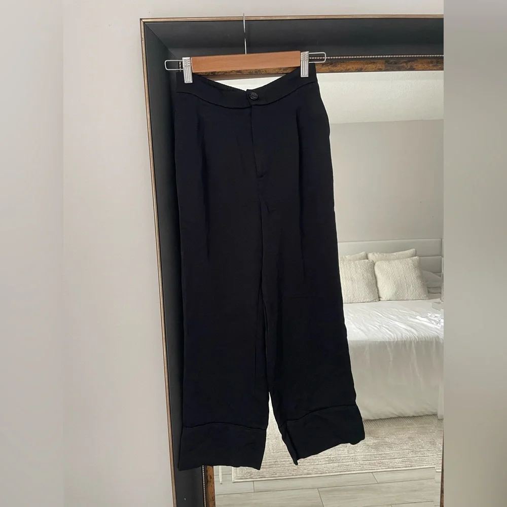 Massimo Dutti Black Wide-Leg Ankel Cropped Pants - Picture 2 of 5